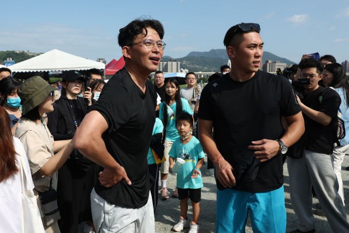川普擬擴大對台軍售並施壓立院 在野黨批干預內政