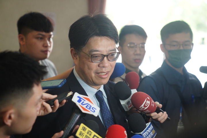 邱垂正訪美警告：90年代以來最嚴峻！國台辦反擊：民進黨是始作俑者