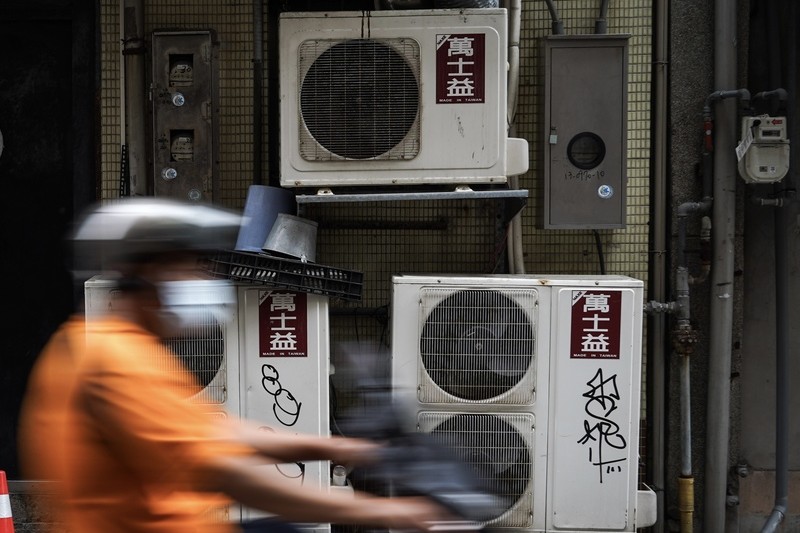 新版夏月電價最高每度8.86元創新高　台電稱沒漲電價　藍委：侮辱民眾智商