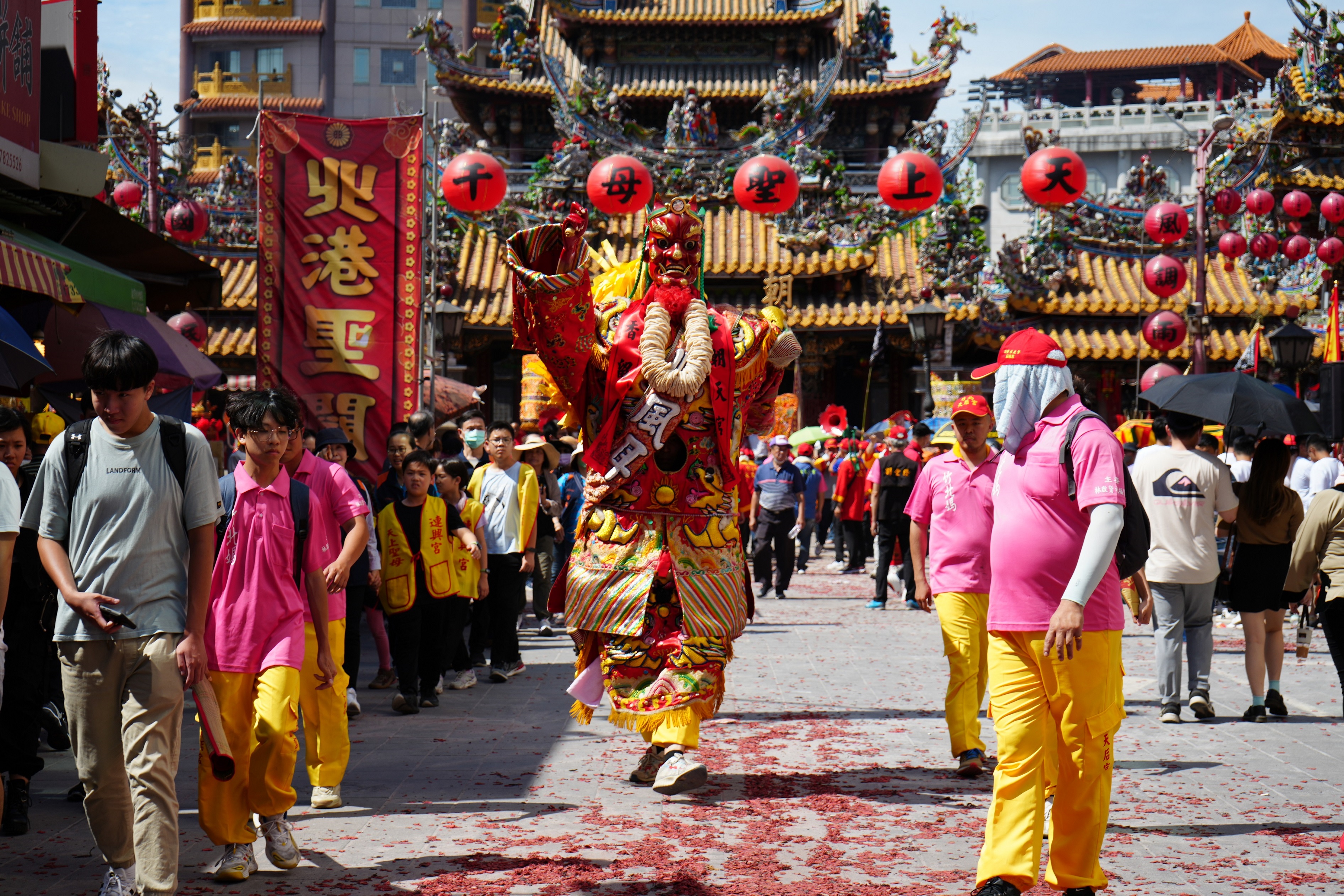 到北港進香是媽祖界盛事，圖為竹北天后宮到北港進香。圖/文化部文資局提供