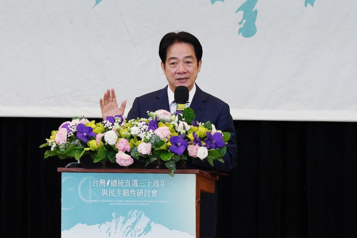 總統賴清德14日出席「台灣總統直選30周年研討會」活動時，批評「國民黨政府來到台灣之後，比殖民統治的日本對待台灣人民還要差」，引發輿論譁然。圖/中央社