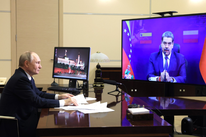 川普施壓逼馬杜洛下台　普丁通話力挺、白俄再度會晤委內瑞拉特使