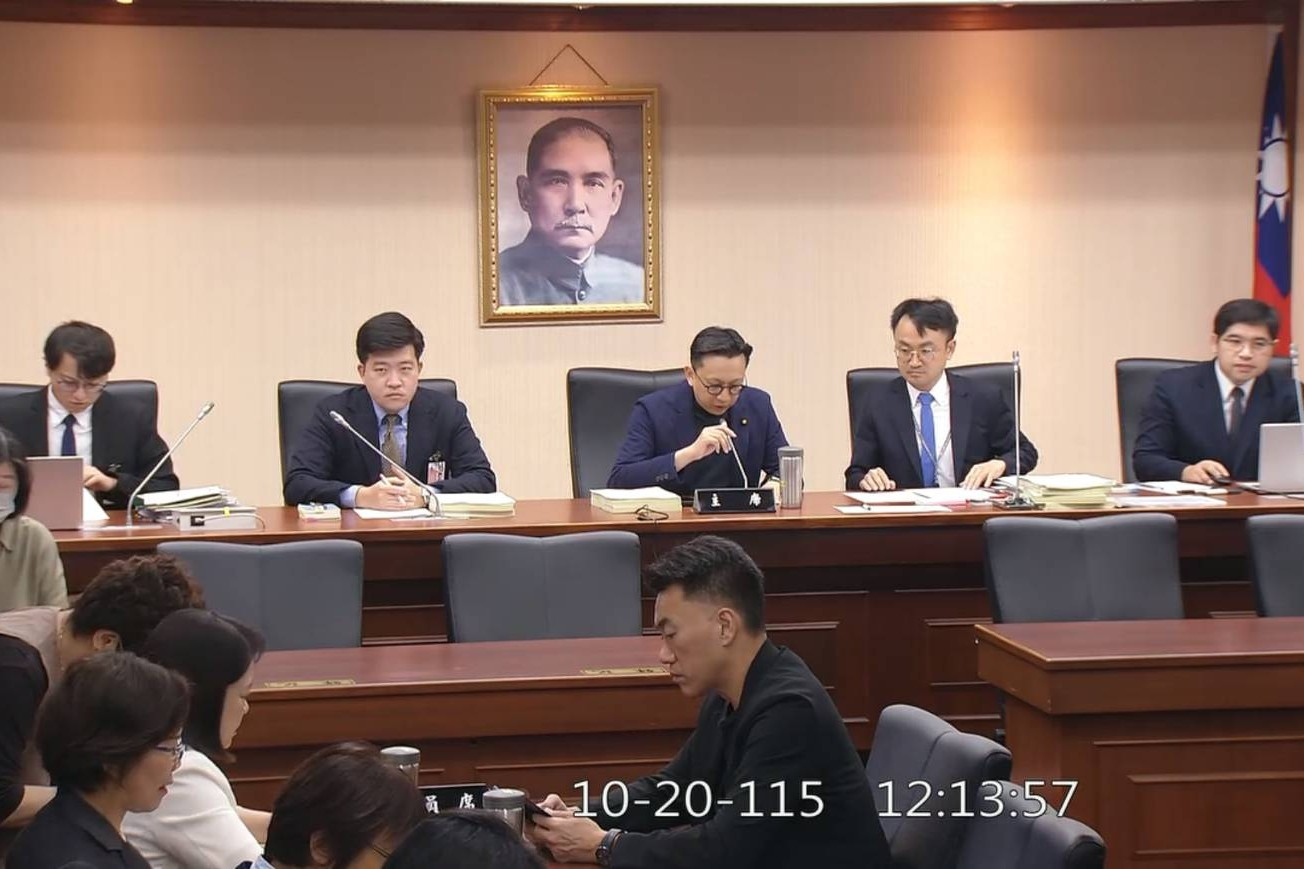沈伯洋又蹺班程序委員會　翁曉玲酸：從不曾像現在這般想見你