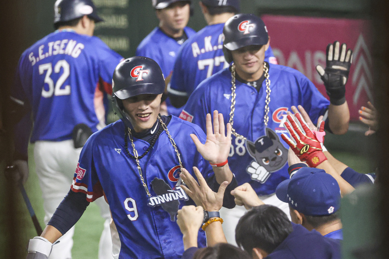 12強冠軍戰前哨戰 日本9：6擊敗中華隊 24日爭冠