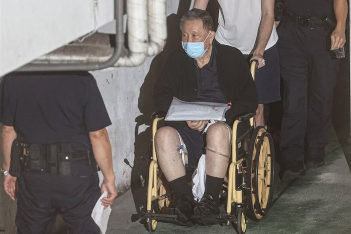1.8億交保！沈慶京收押近11個月獲釋　需戴電子腳環監控
