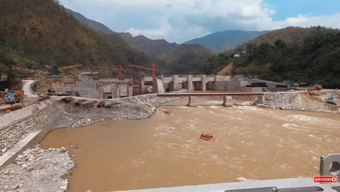 圖為3個月前的尼泊爾上特里蘇里3B（Upper Trishuli 3B）水力發電站，如今已全毀。圖／翻攝自 Darai Traveller  YT頻道