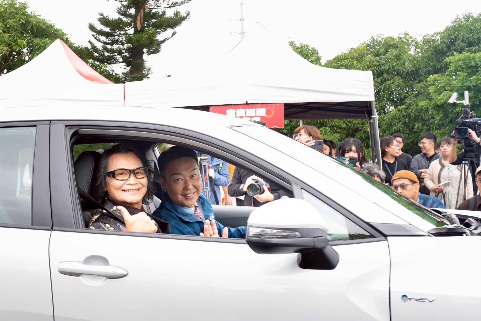 高齡換駕照新制明年5月上路　71歲沈文程代言