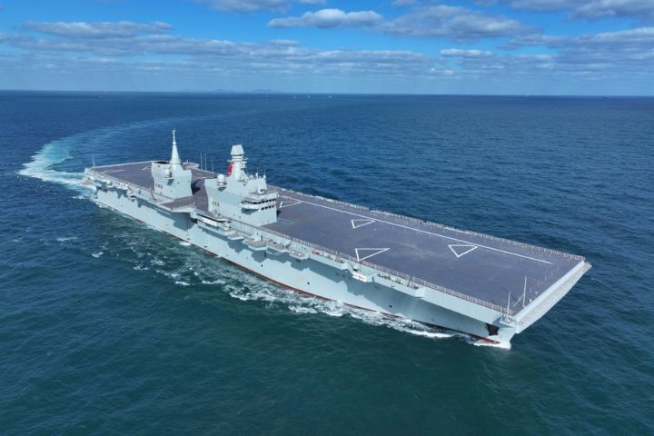 全球第1艘電磁彈射無人機母艦　076四川艦完成首次海試