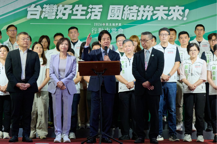 賴清德行動中常會拚2026！喊話賴瑞隆8/12備戰高雄　強調地方願景讓人民看得見