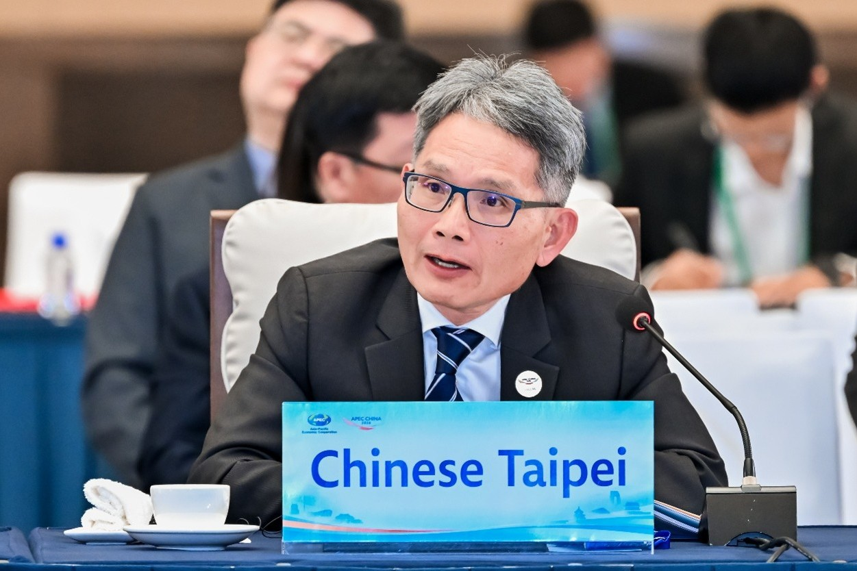 搶在洪申翰之前！經濟部次長賴建信赴陸參加APEC部長會議　分享台灣二次能源轉型經驗