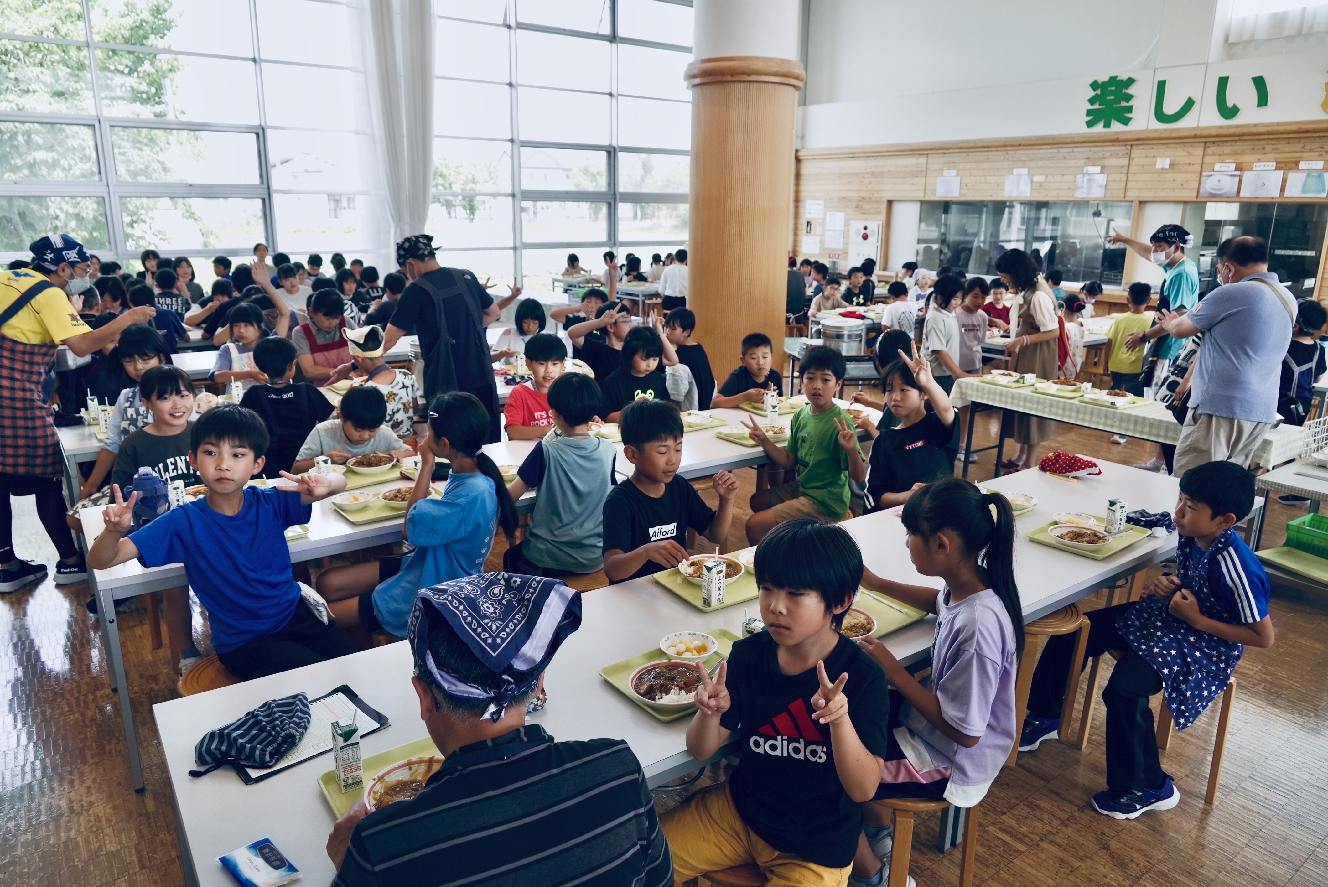 灃食團隊先前赴日觀摩日本小學食育經驗，鼓勵台灣校園運用簡單概念融入飲食教學。圖/灃食教育基金會提供