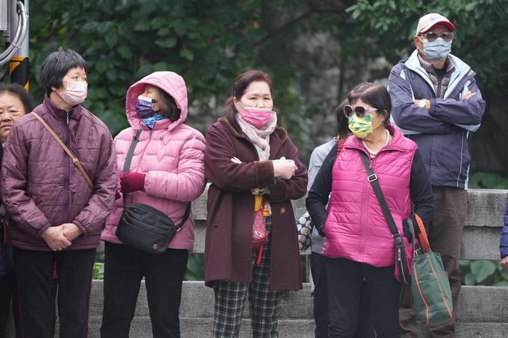 周五鋒面通過北東易有雨　周六寒流報到各地越晚越冷