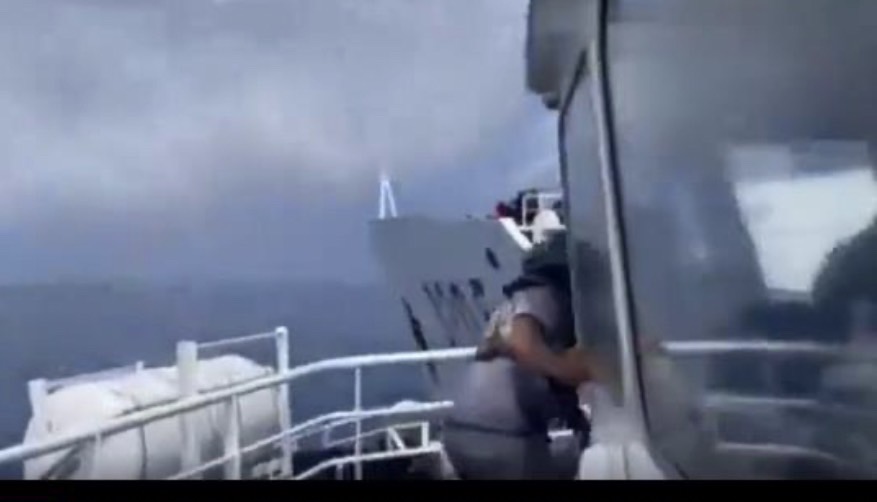 菲律賓船挑釁 大陸海警發射水砲 隨船記者驚聲尖叫（已完稿）