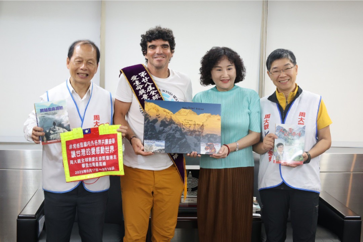 厄瓜多義肢登山勇士來台挑戰玉山　與台「巔峰神女」江秀真展開生命之旅