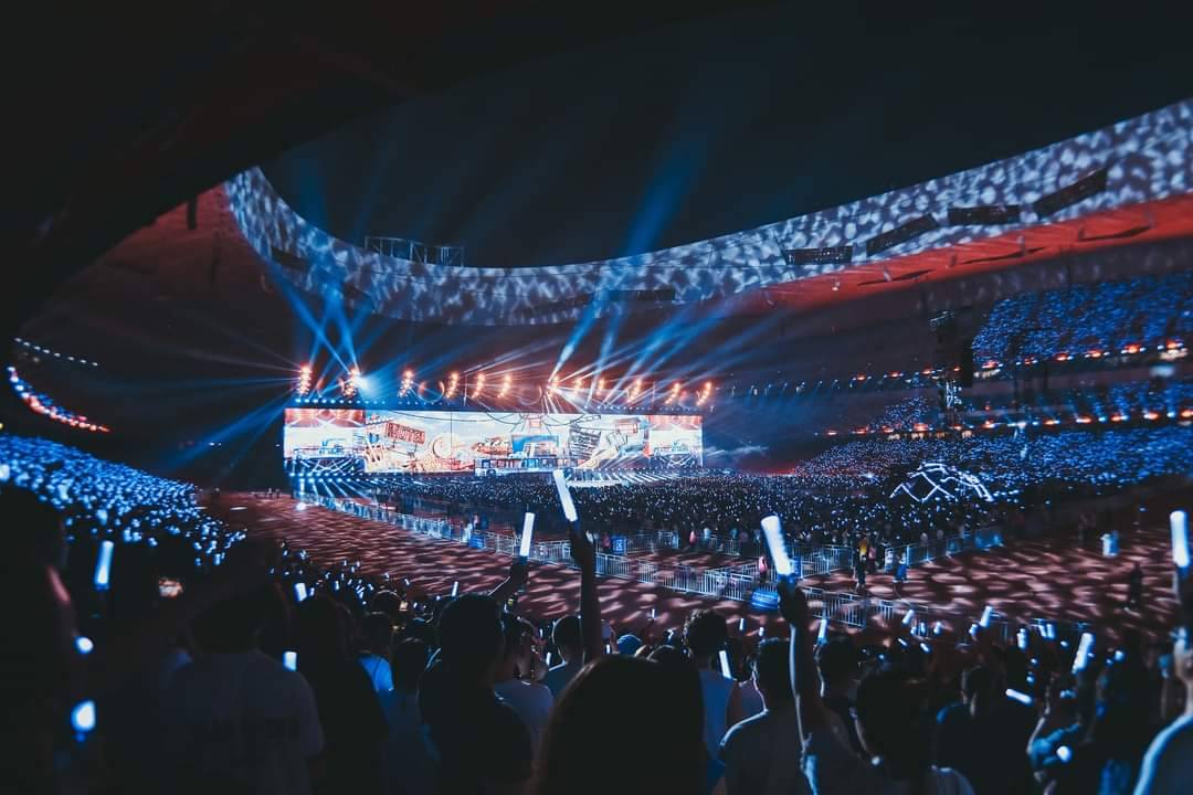 五月天樂團24日在北京「鳥巢」開唱。圖/取自相信音樂臉書 