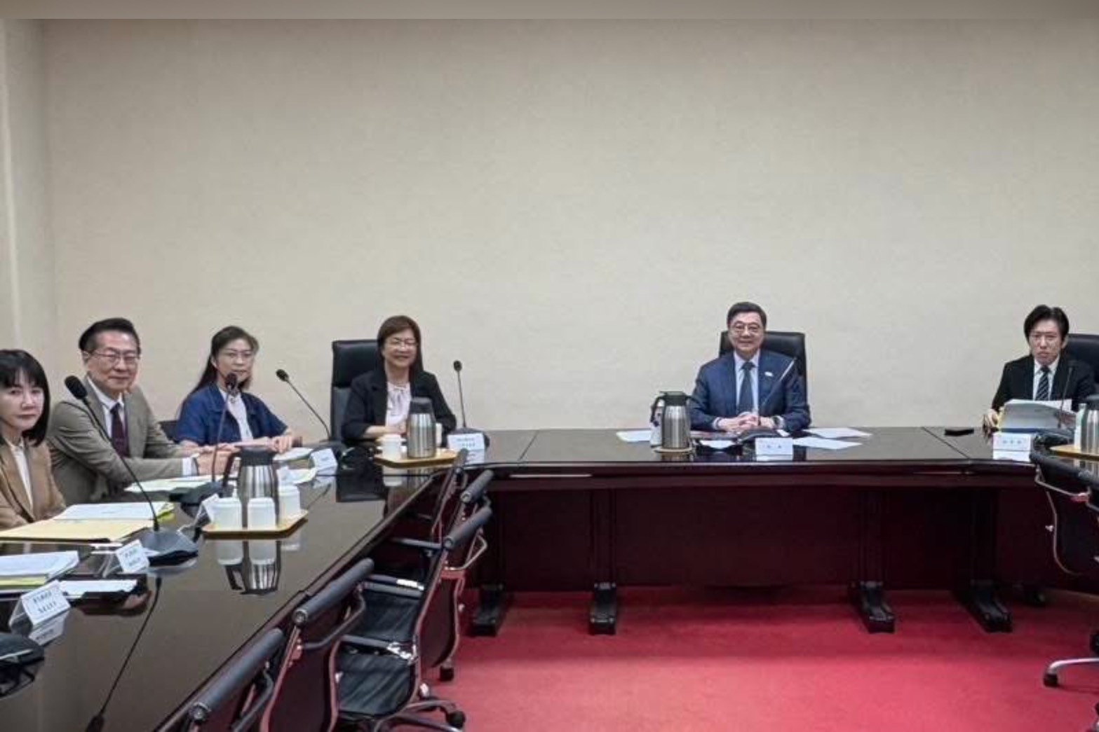 王惠美帶謝衣鳯合體卓榮泰還標註兩綠委　藍基層酸：可以不用回彰化了 