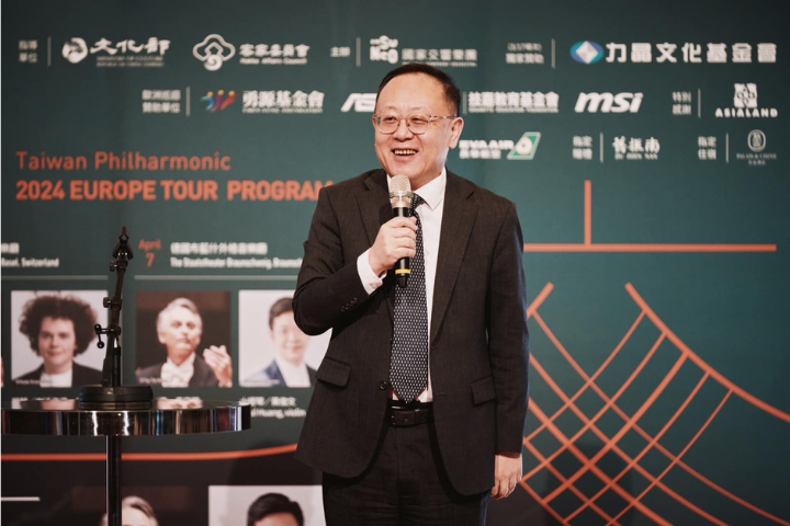 前文化部長史哲（見圖）因無交通經歷卻將出任高鐵董事長，引發在野黨抨擊酬庸外，民進黨內也不乏質疑聲浪。圖/取自史哲臉書