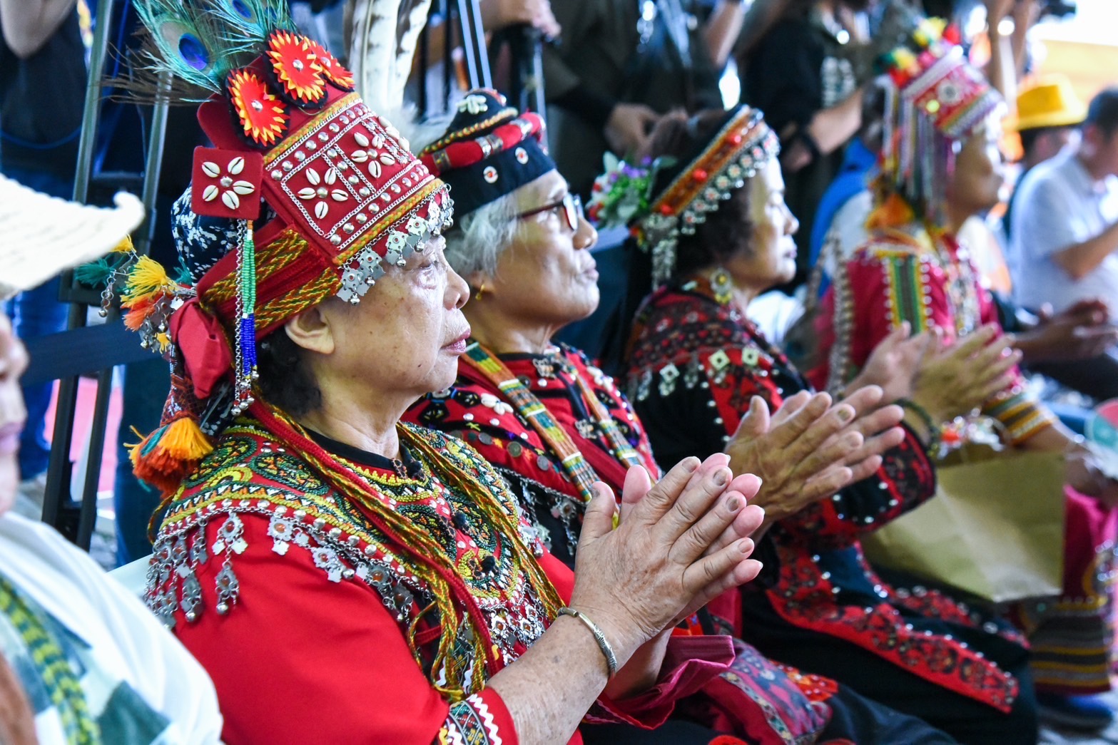 牡丹鄉傳統領袖一同參與牡丹社事件150週年紀念活動。圖/原民會提供