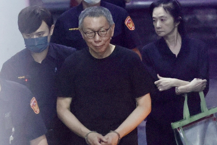 前台北世長柯文哲聲請戒護投票遭到駁回，圖為22日柯文哲出庭畫面。圖/中央社