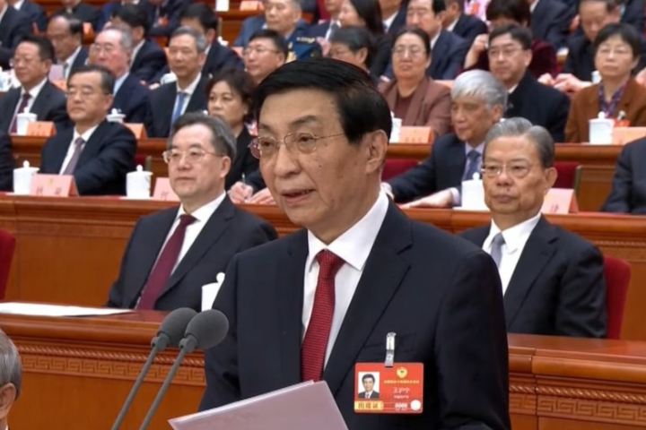 王滬寧稱，全體委員充分認識過去一年和「十四五」時期極不尋常、極不平凡的發展歷程。圖/取自鳳凰衛視