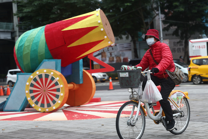 大陸冷氣團南下越晚越冷　局部低溫探10度高山有望降雪