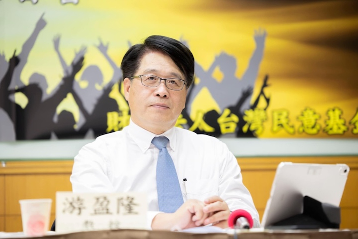 跳火坑接中選會主委！游盈隆接提名自嘲苦差事　綠營炸鍋