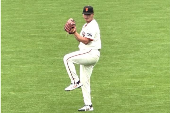 舊金山巨人鄧愷威不滿2局  慘被打爆7分 苦吞敗投