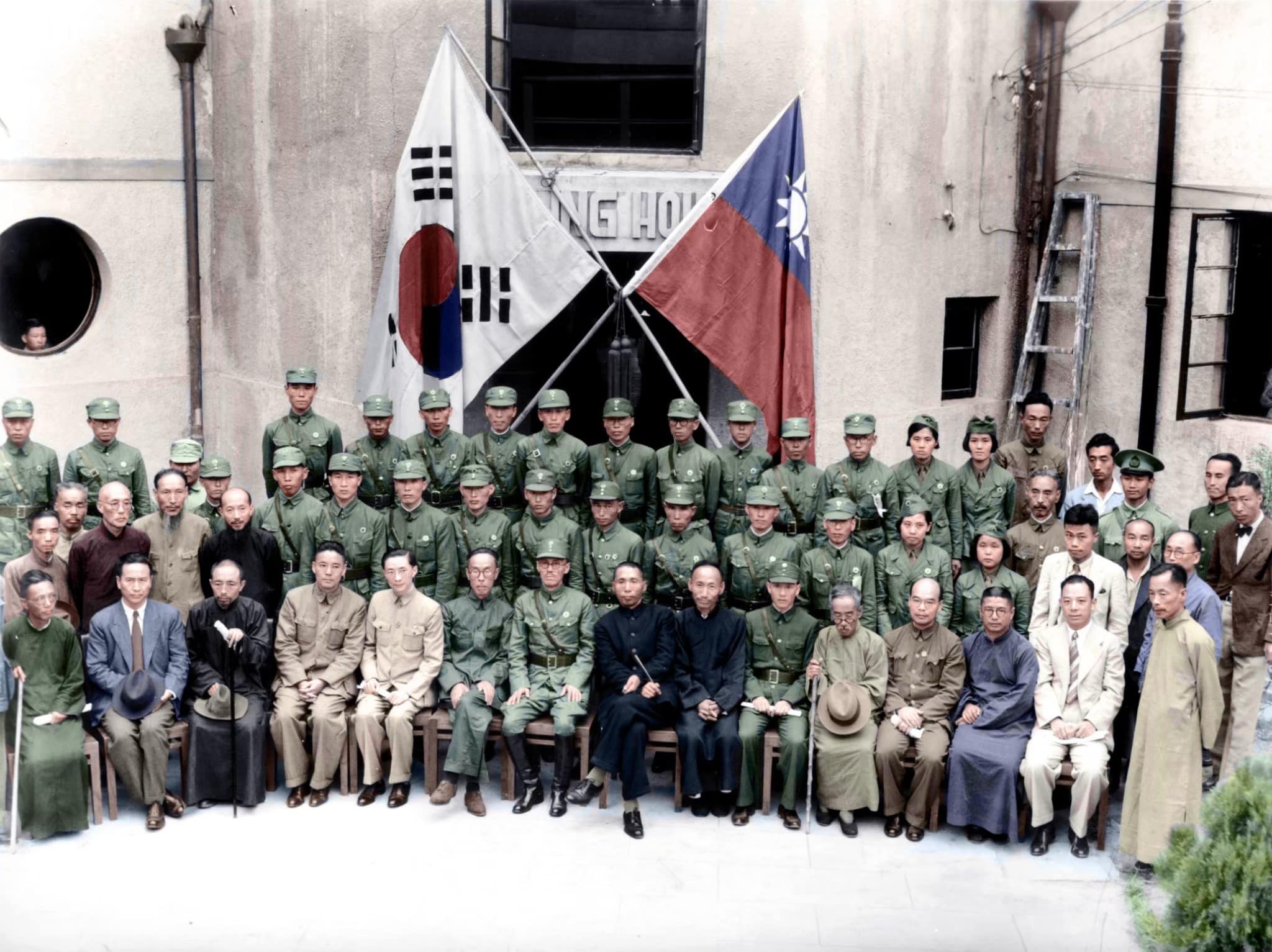大韓民國臨時政府1943年在重慶舉行韓國光復軍成立三周年紀念會。圖/取自徐宗懋臉書