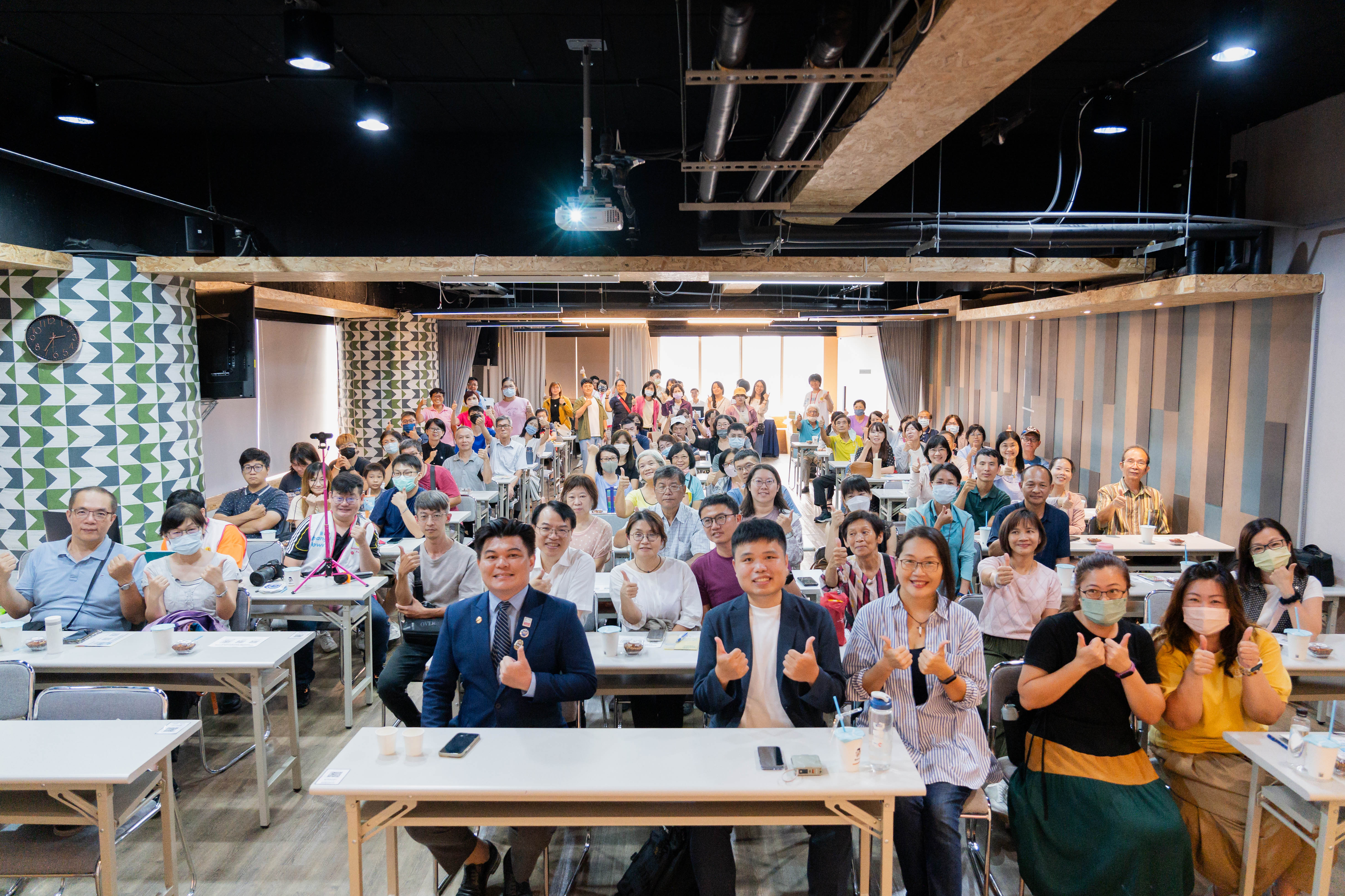 國花黨舉辦與新世代對話系列論壇。圖/中國國花黨提供