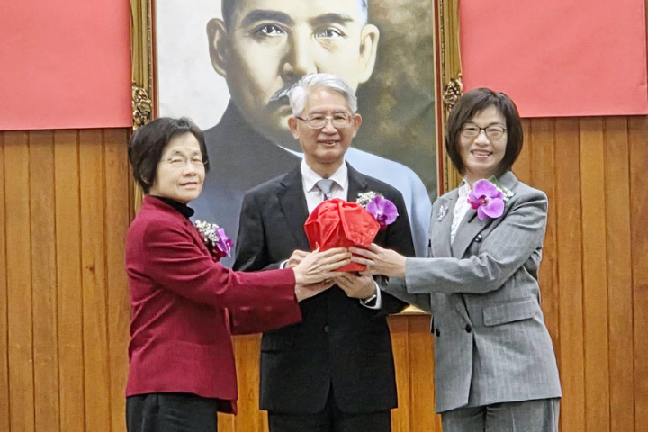 「法界謝宜容」接任司法院秘書長　高金枝致歉：忘了溫暖的關心是壓力