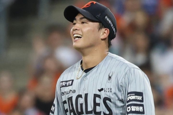 王彥程告別日職轉戰韓華鷹　旅韓首季奪11勝　盼投進大聯盟