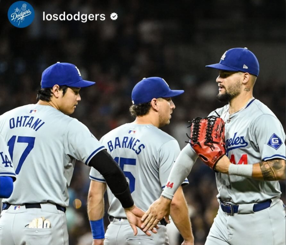 大谷翔平9局上敲關鍵二壘安打。圖／取自Dodgers IG