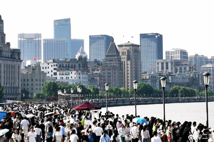 大陸五一擠擠擠　深圳、上海人潮爆滿　多地景區急喊：約滿別撲空