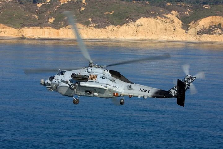 海軍下一代作戰艦規劃「雙機庫」，MH-60R海鷹反潛直升機（圖）也列入選項。圖/取自洛馬集團網站