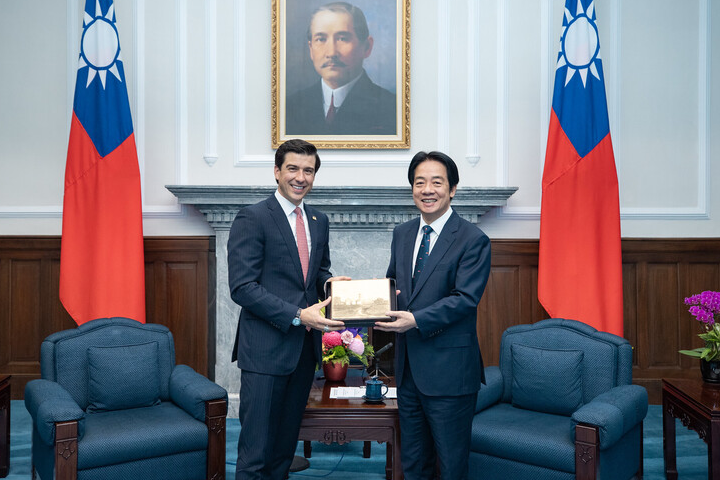 美農業部次長訪台　賴清德宣布4年100億美元美農產品　鳳梨正式敲門美市場