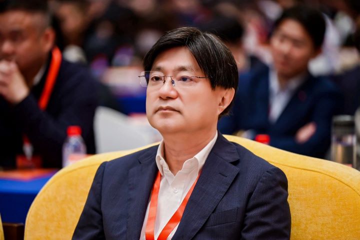   萬魔聲學董事長謝冠宏被人稱作「搞產品的大神」，此番受聘為湖南台灣青年創業導師。圖/主辦單位提供