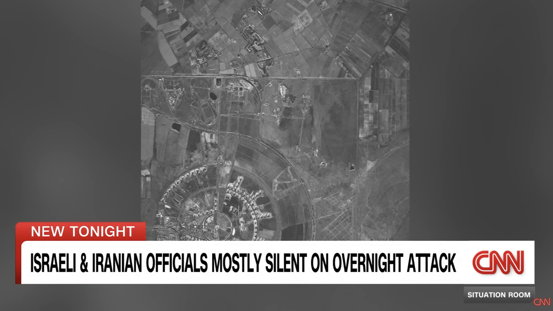 CNN公布的衛星圖像顯示，伊朗空軍基地似乎沒造成大範圍破壞。圖/翻攝自CNN YouTube頻道