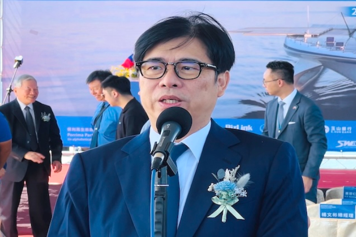 立法院大幅刪減中央政府總預算，高雄市長陳其邁連日為高雄市的預算被砍抱屈。圖／高雄市政府提供