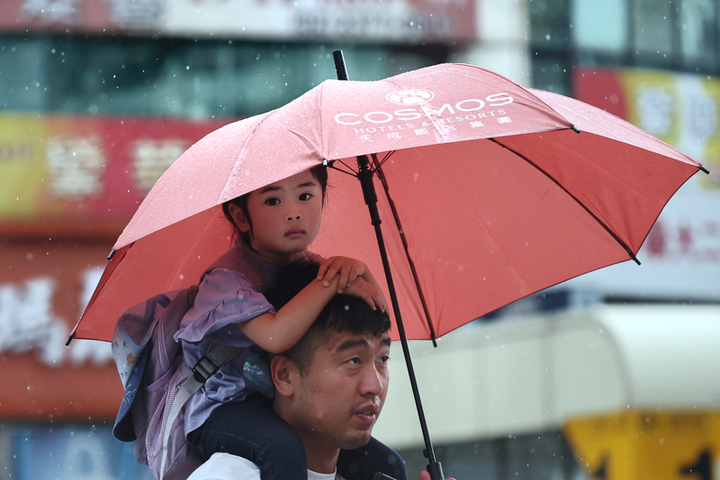 西南風與低壓帶雙重影響　中南部雨勢明起逐日加劇