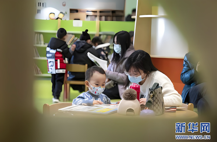 中國大陸面臨人口數下降，政府祭出多項生育鼓勵政策未見顯著成效。圖/新華社