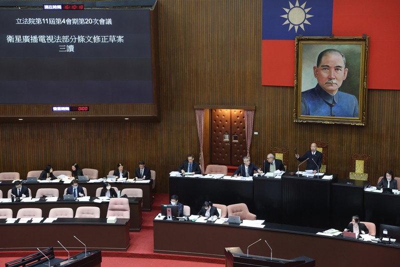 不只為中天！羅智強直言修《衛廣法》也為TVBS及東森