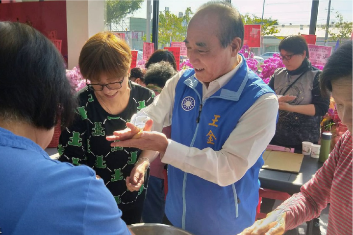 【決戰藍黨魁】王金平籲新主席「重整再造國民黨」　洪秀柱喊「擁抱彼此」