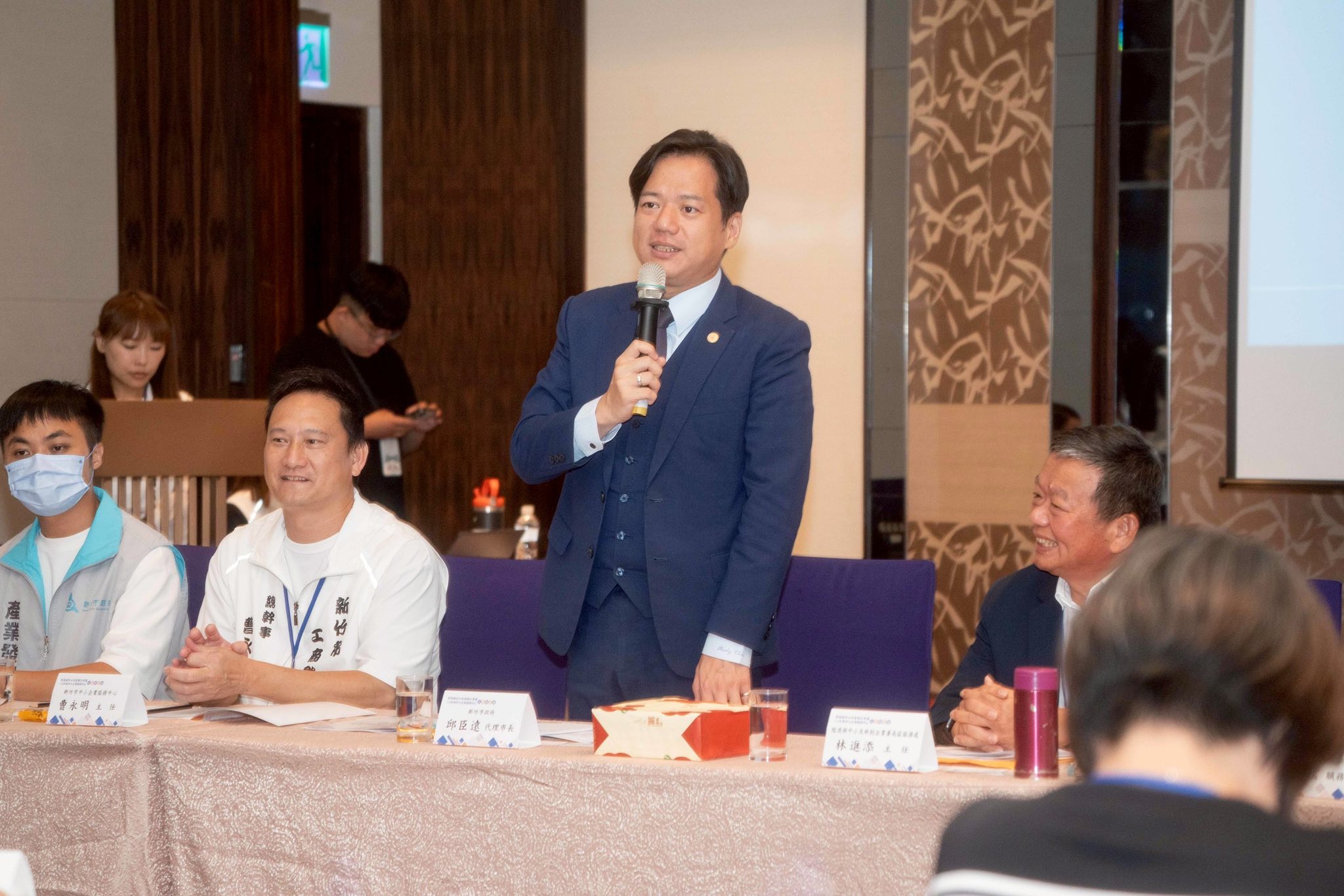 控邱臣遠性騷擾翻車了　前助理：誤會