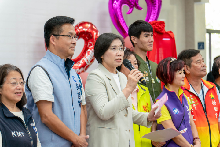 遭王婉諭質疑妙天政治網絡　徐欣瑩反擊：到了選舉就造謠抹黑