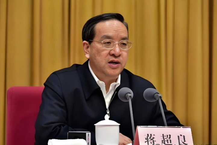 曾擔任湖北省委書記的蔣超良因涉嫌家族貪腐行動遭到雙開。圖/取自微博