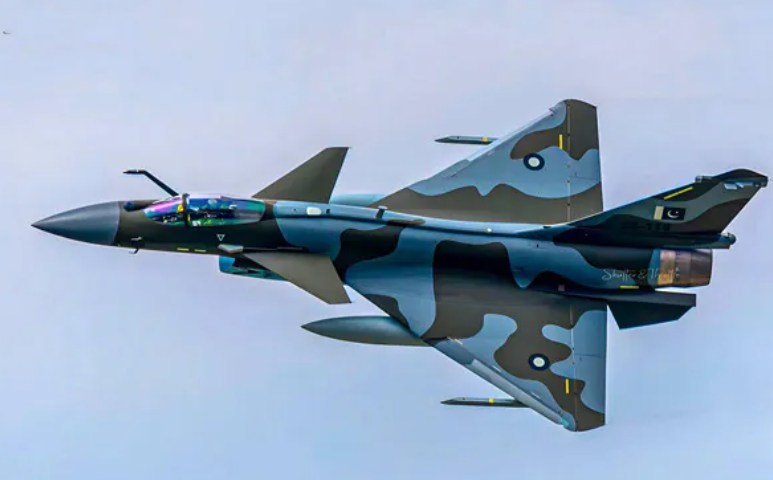 巴基斯坦空軍的殲10CE戰機。圖/取自觀察者網
