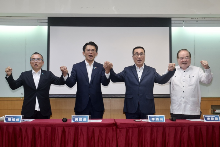 李四川出線！媒體人讚黃國昌表現：民調雖沒贏　卻贏回民眾黨本錢