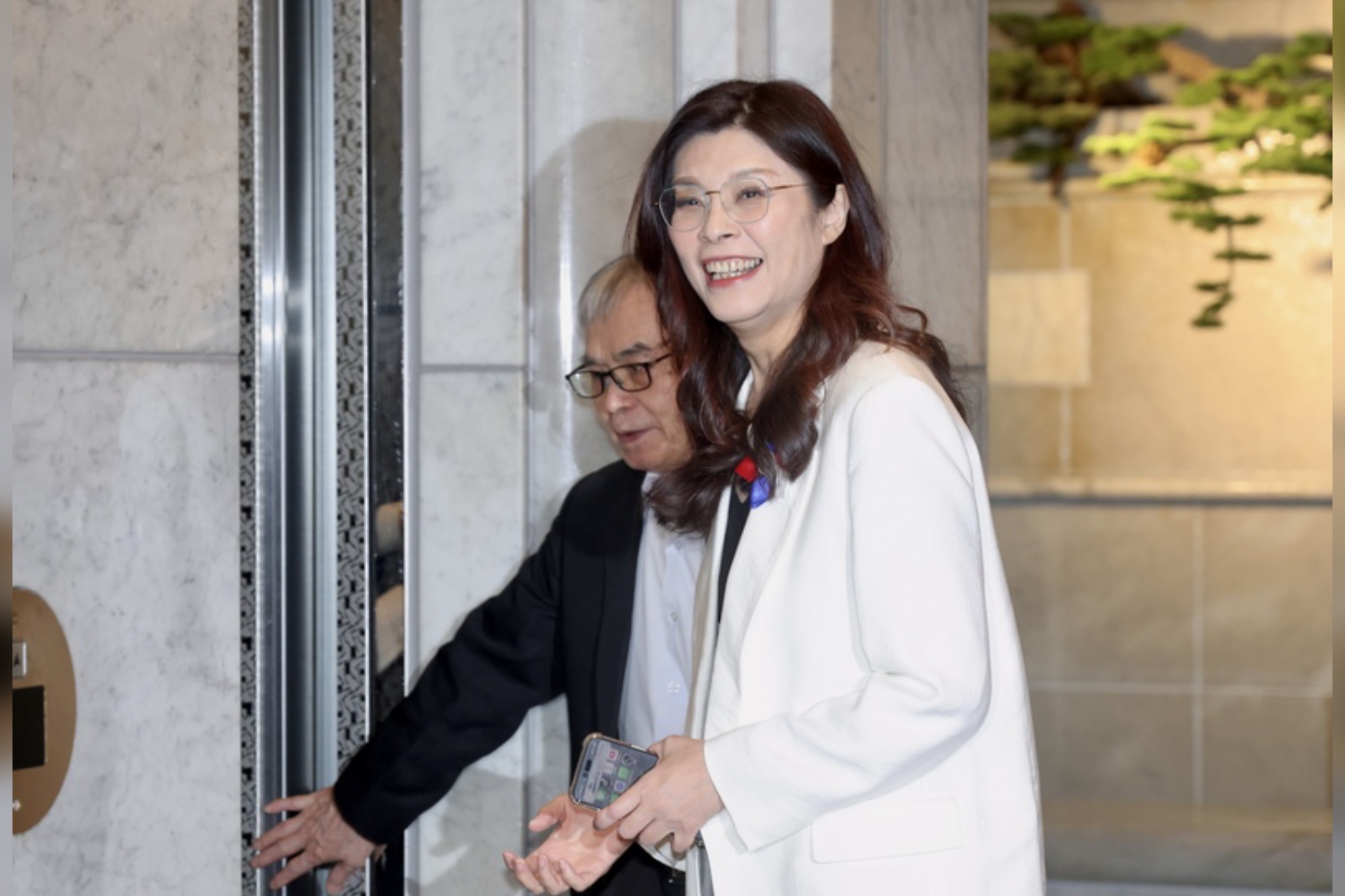 不會為了兩岸關係犧牲台美　鄭麗文：國民黨一向重視國防