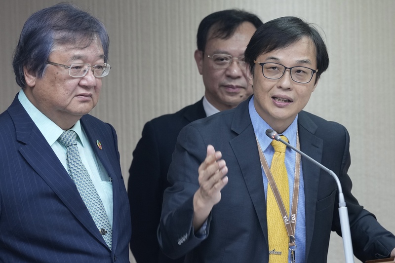 王鴻薇索資遭衛福部人員貼網嘲諷 食藥署長公開道歉
