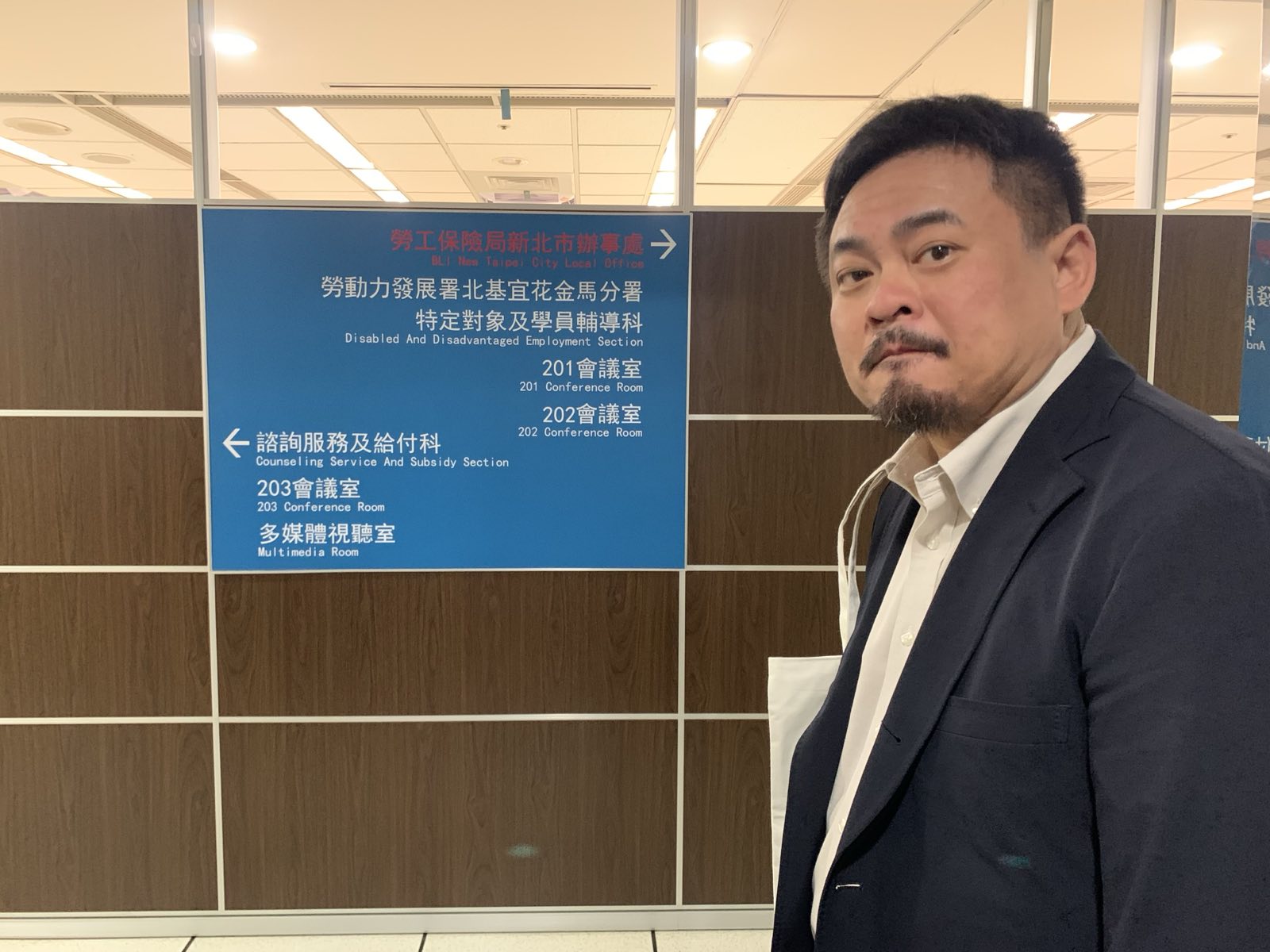 勞動部長洪申翰9日在立院受訪表示，關於北分署霸凌案重啟調查報告，會在本周公布（資料照）。圖/取自洪申翰臉書